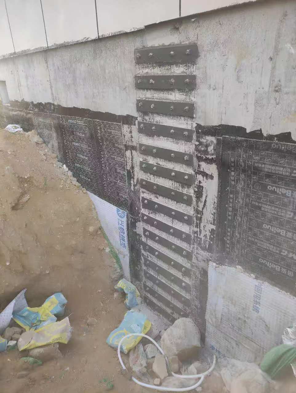 金华房屋柱子加固方法